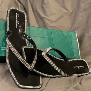 Elegant Silver Rhinestone Flats